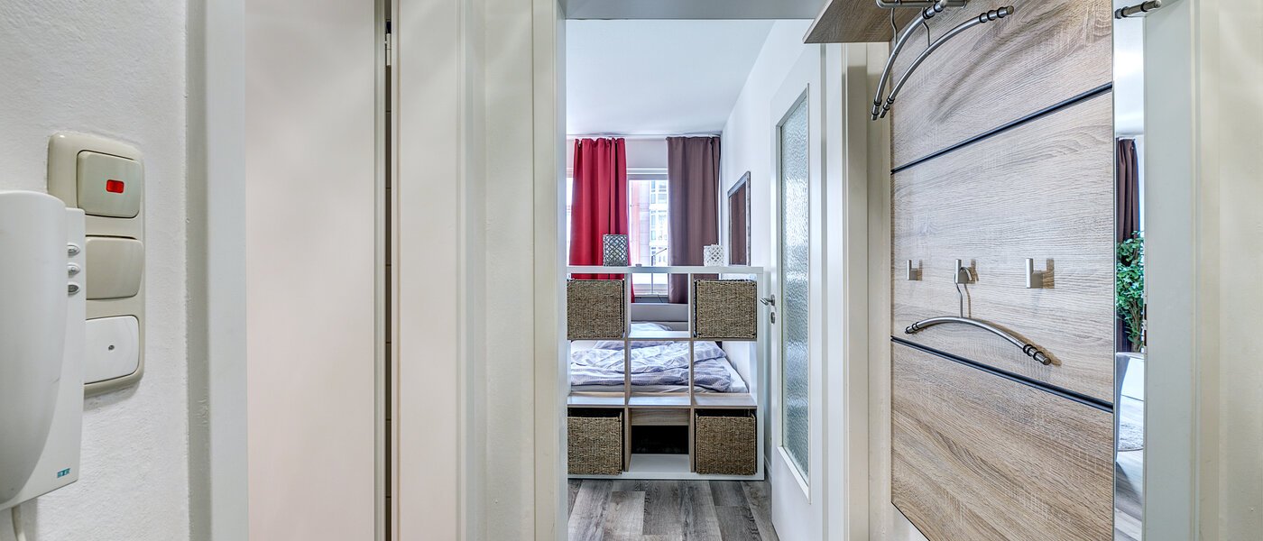 appartamento München Schwabing (links der Leopoldstraße) 01 ingresso/corridioio 7687