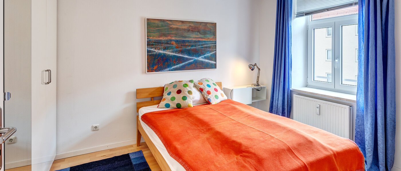 appartamento München Milbertshofen 01 camera da letto 7798