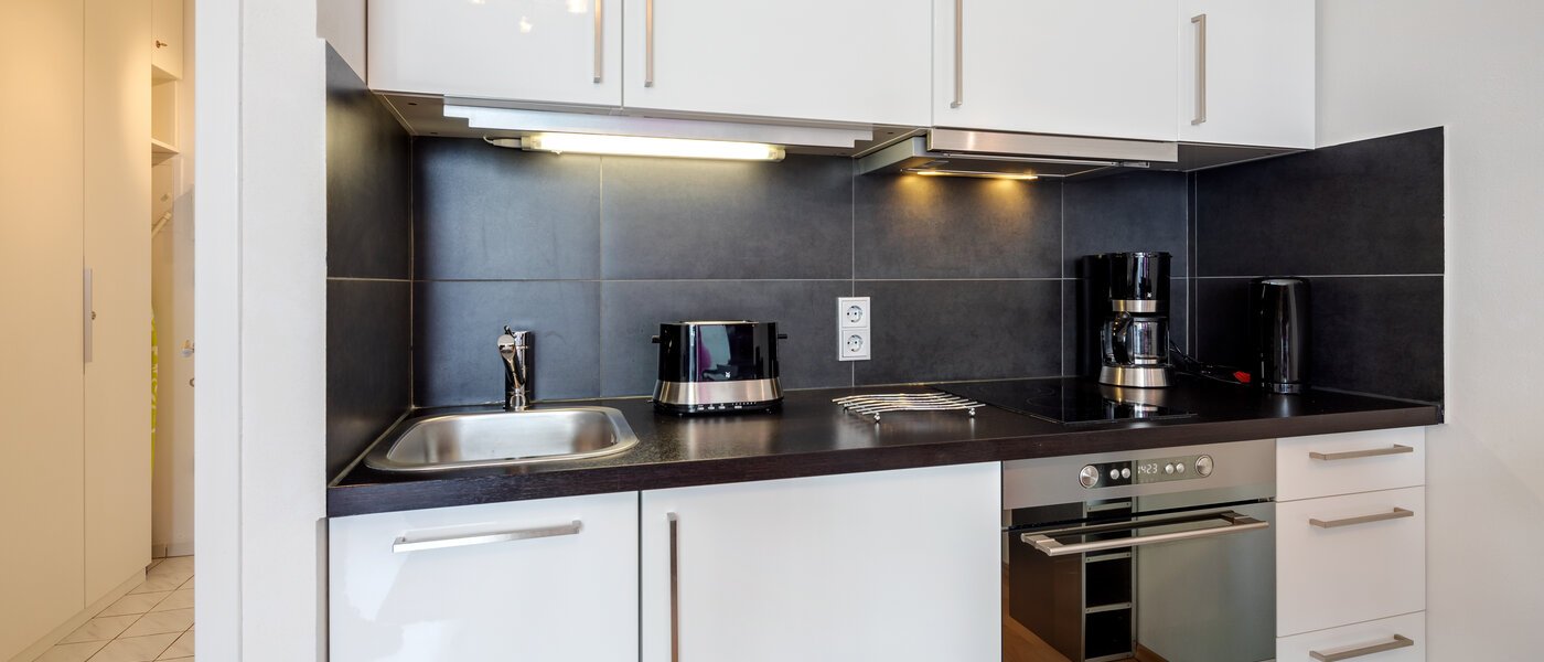 abitazione München Arabellapark 01 cucina 7848