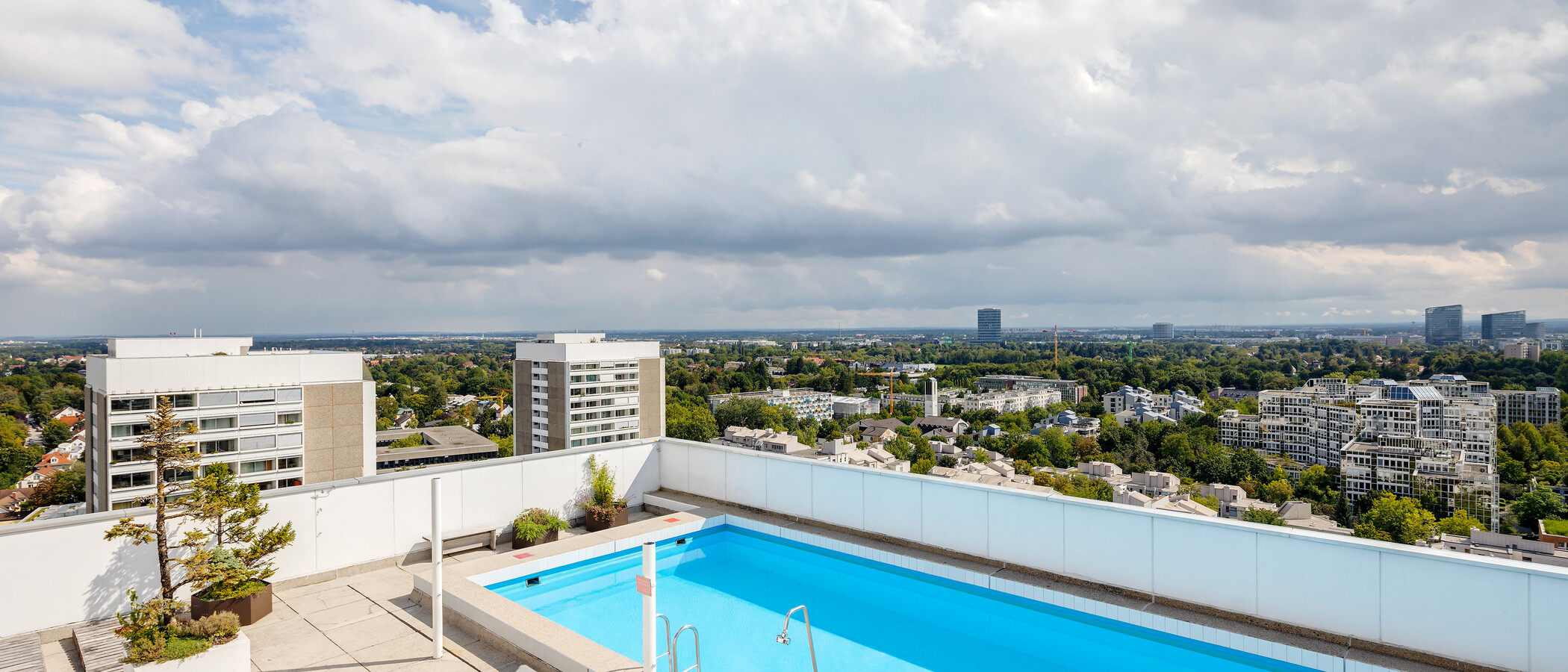 abitazione München Arabellapark 03 Piscina 7848