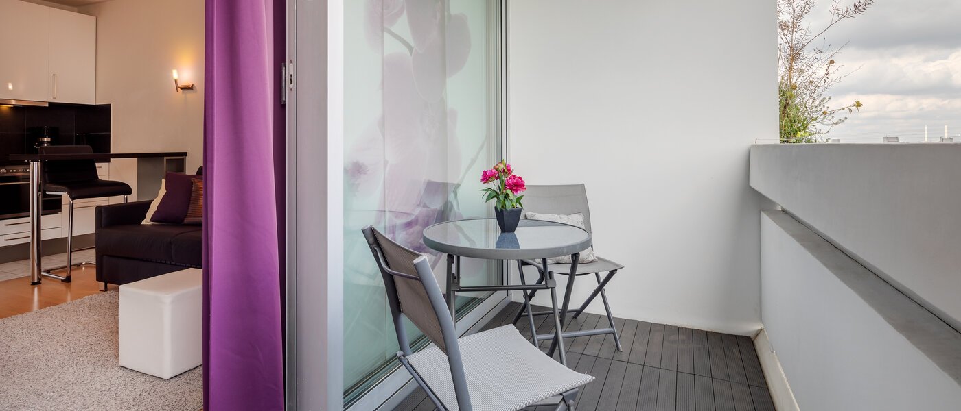 abitazione München Arabellapark 01 balcone 7848