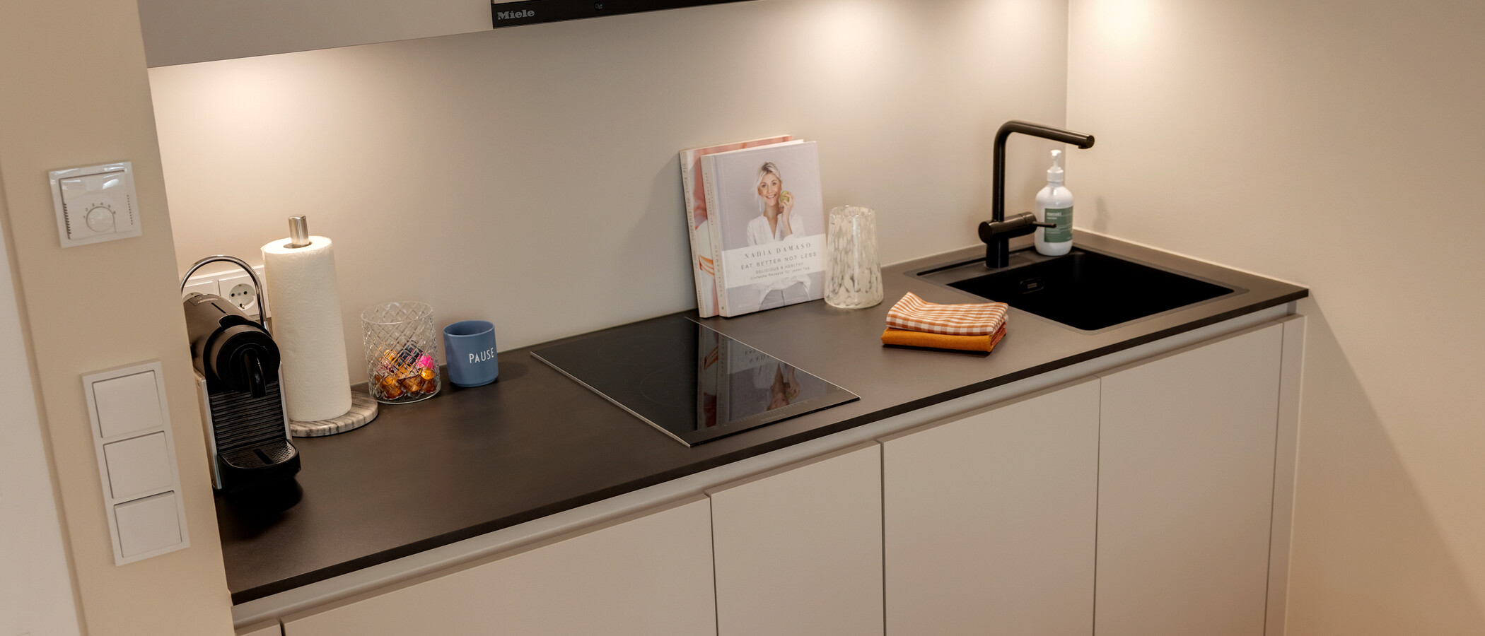 appartamento München Schwabing-West (rund um den Hohenzollernplatz) 02 cucina 7964