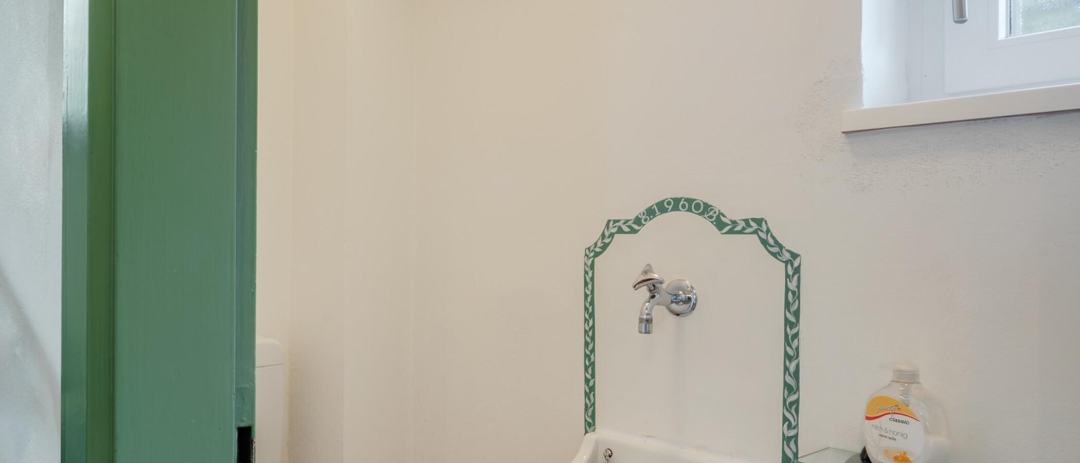 casa a schiera ad angolo München Ramersdorf 01 toilette per gli ospiti 8036
