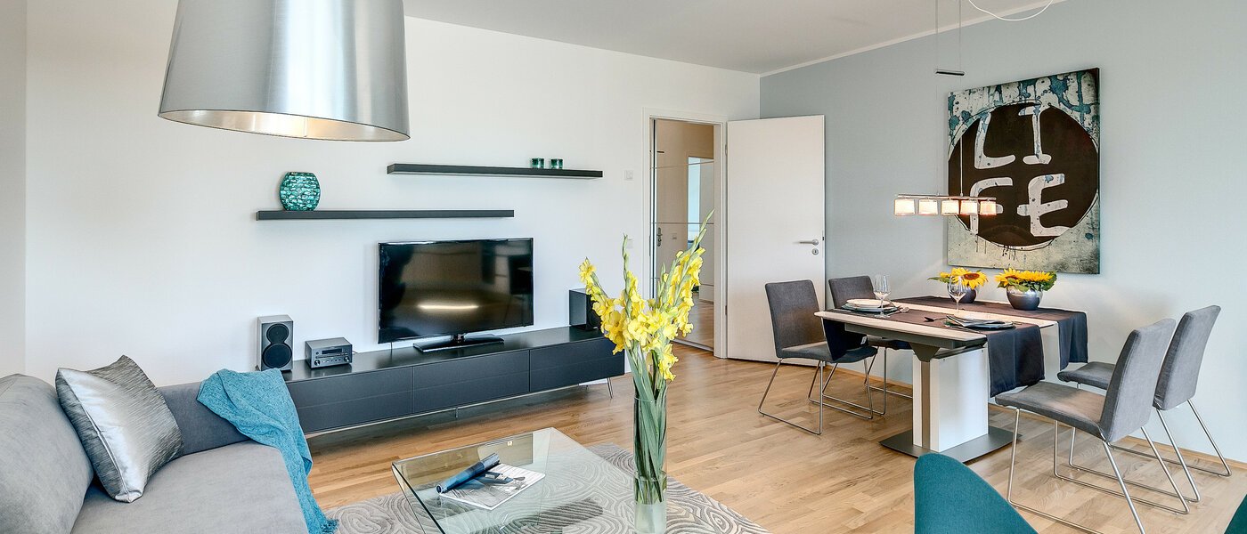 appartamento München Nymphenburg 03 soggiorno 8090