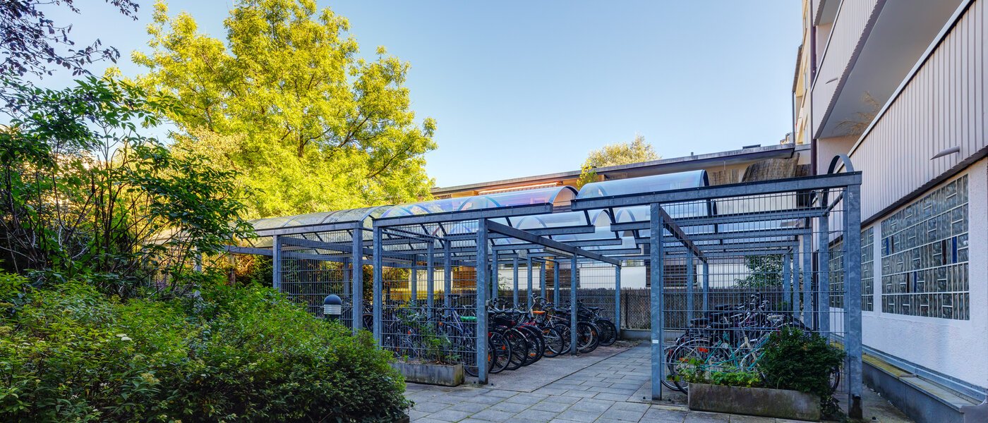 appartamento München Untergiesing 03 cortile interno  8114