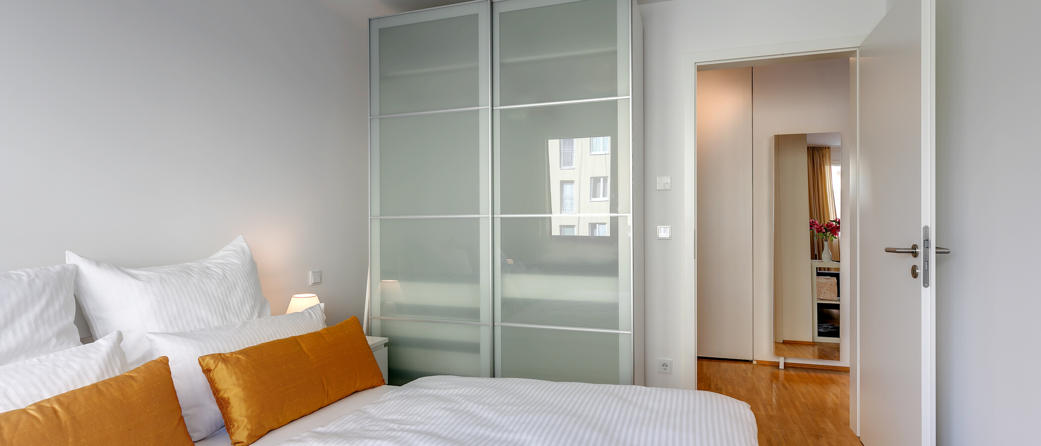 appartamento München Haidhausen 03 camera da letto 8177
