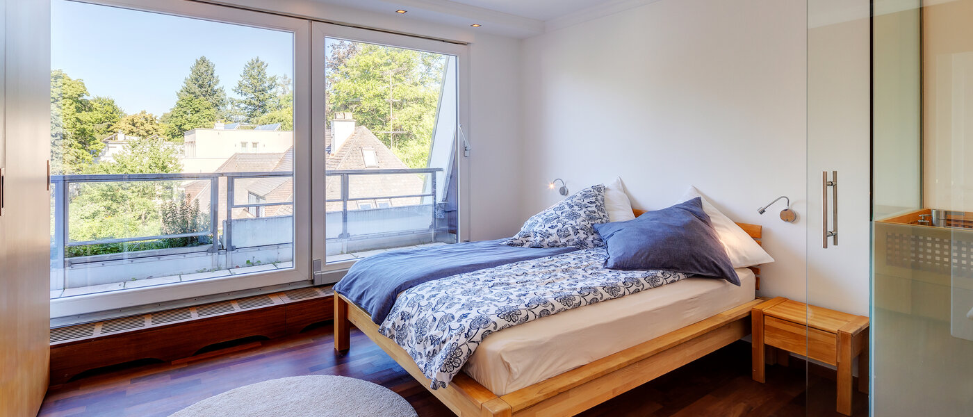 attico München Menterschwaige 01 camera da letto 8181