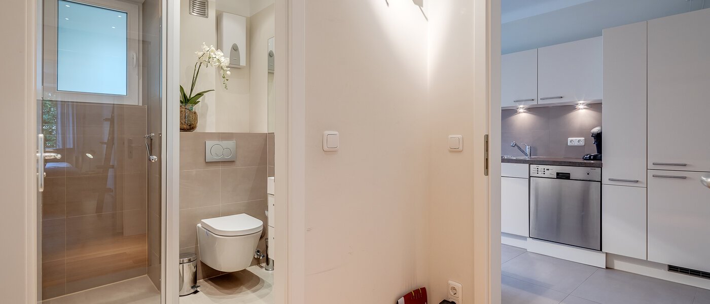 appartamento München Schwabing 03 ingresso/corridioio 8281