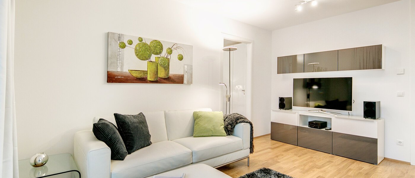 appartamento München Bogenhausen 04 soggiorno 8290