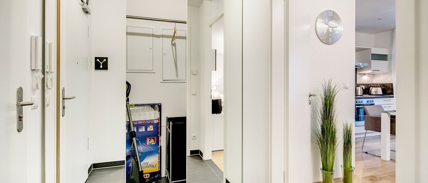 appartamento München Bogenhausen 03 ingresso/corridioio 8290