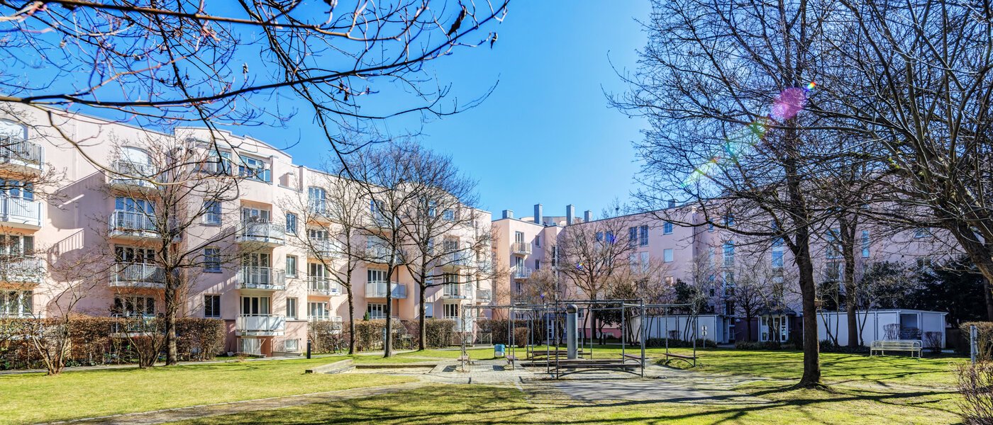 appartamento München Neuperlach 01 cortile interno  8365