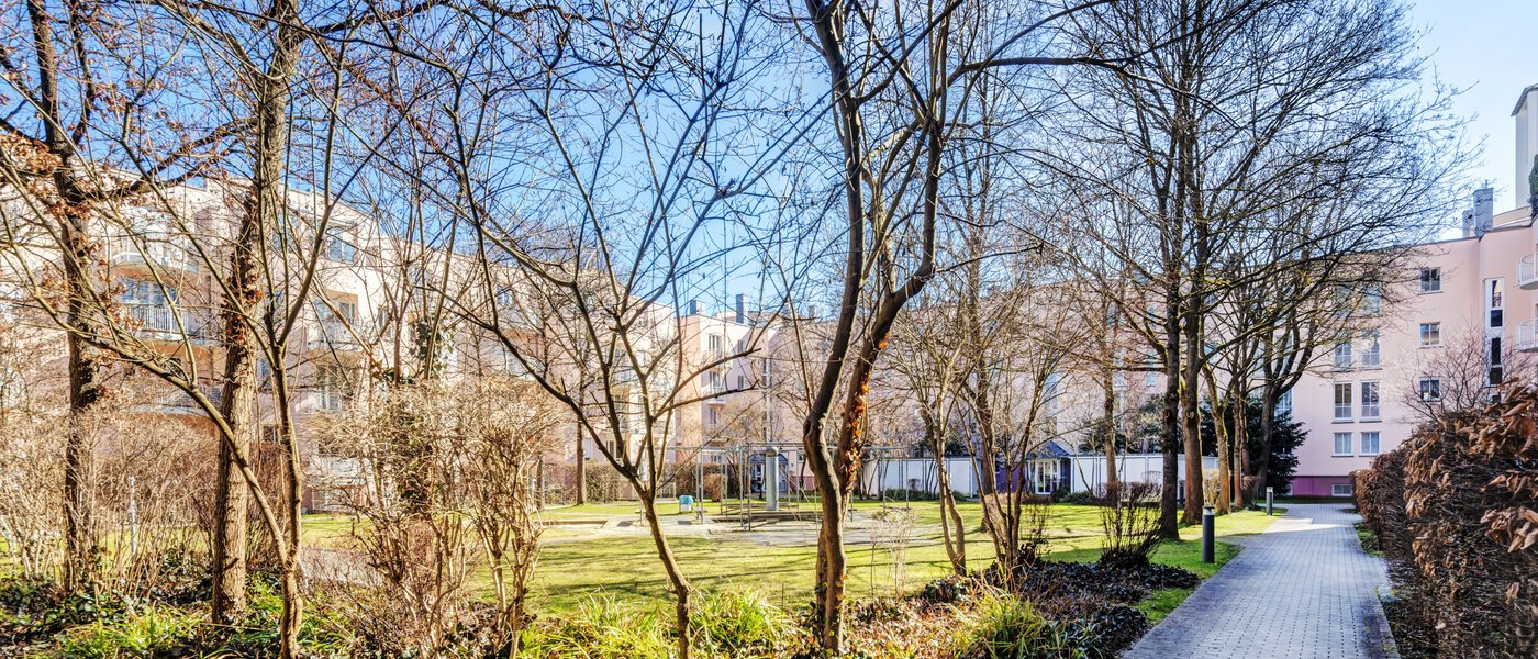 appartamento München Neuperlach 02 cortile interno  8365