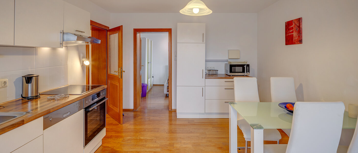 appartamento München Bogenhausen 01 cucina 8368