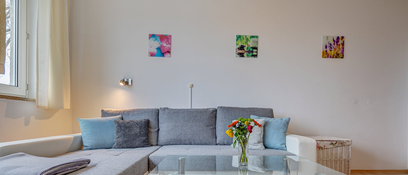 appartamento München Bogenhausen 02 soggiorno 8368