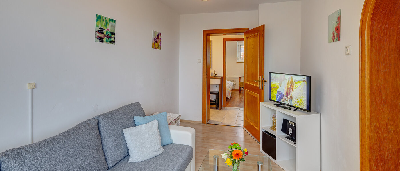 appartamento München Bogenhausen 03 soggiorno 8368