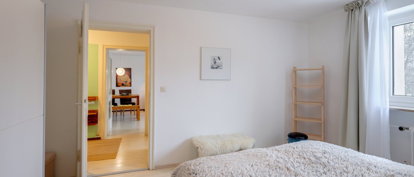 appartamento München Englschalking 03 camera da letto 8399