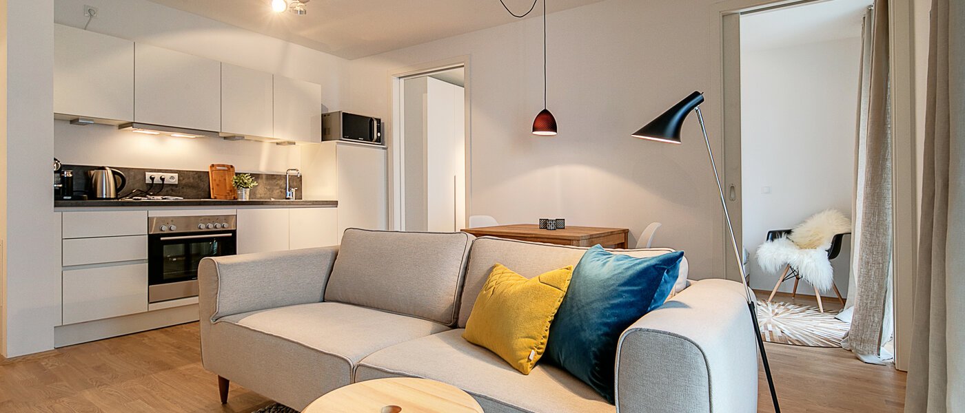 appartamento München Bogenhausen 02 soggiorno 8432