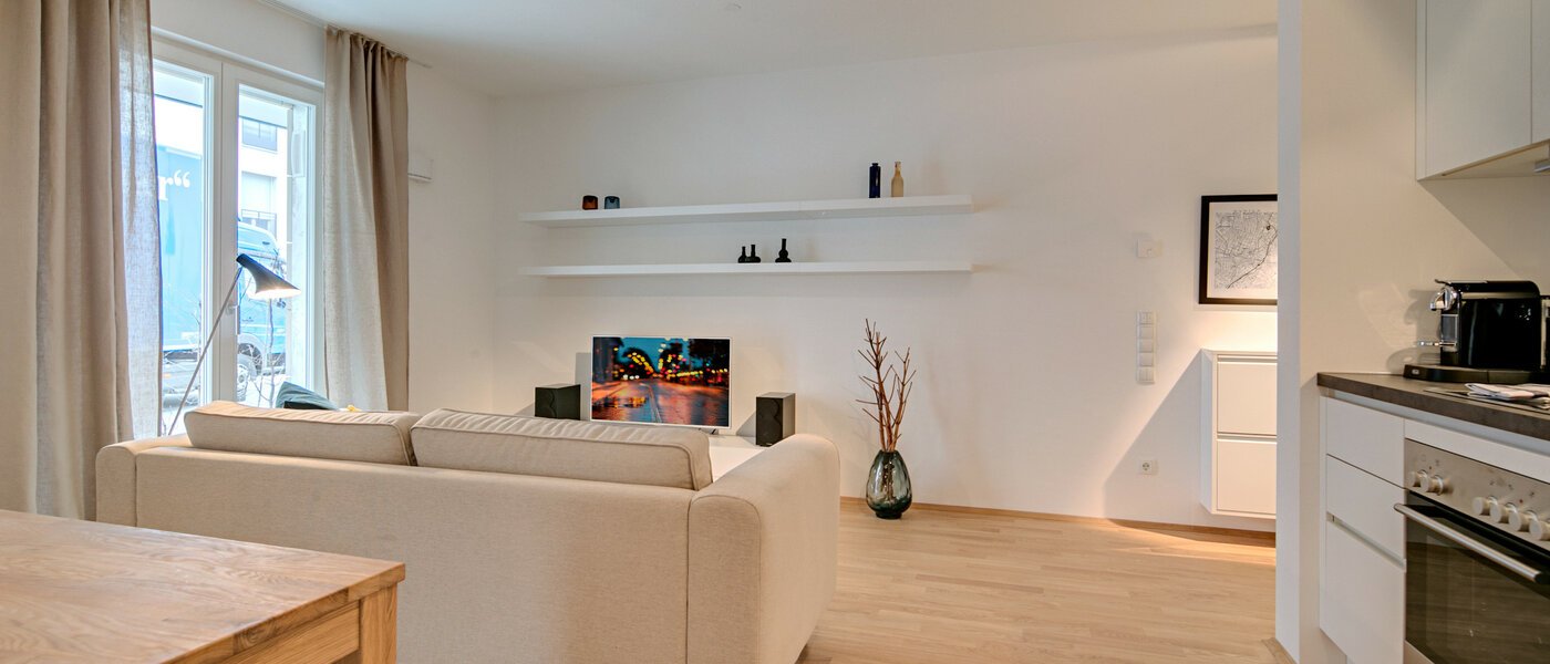 appartamento München Bogenhausen 05 soggiorno 8432