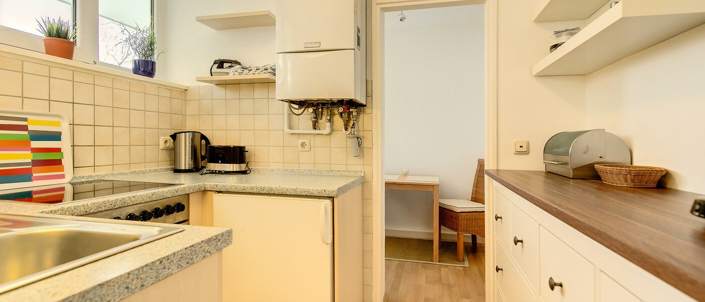 appartamento München Bogenhausen 02 cucina 8433