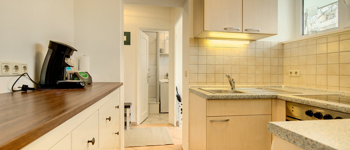 appartamento München Bogenhausen 04 cucina 8433