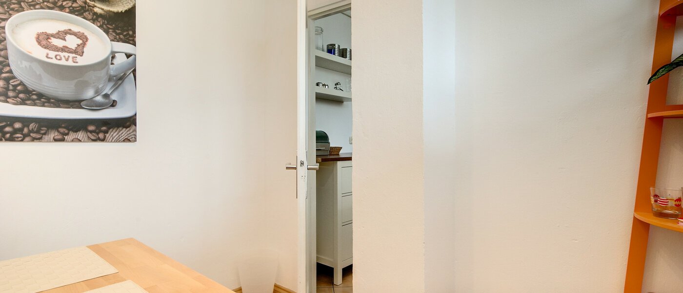 appartamento München Bogenhausen 03 sala da pranzo 8433