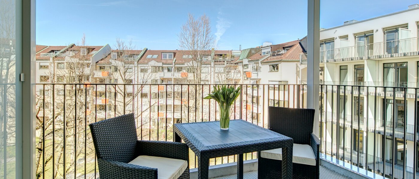 appartamento München Bogenhausen 01 balcone 8529