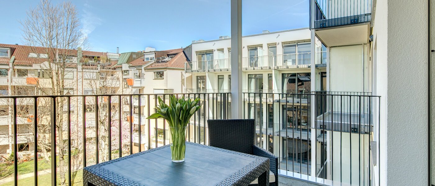 appartamento München Bogenhausen 03 balcone 8529
