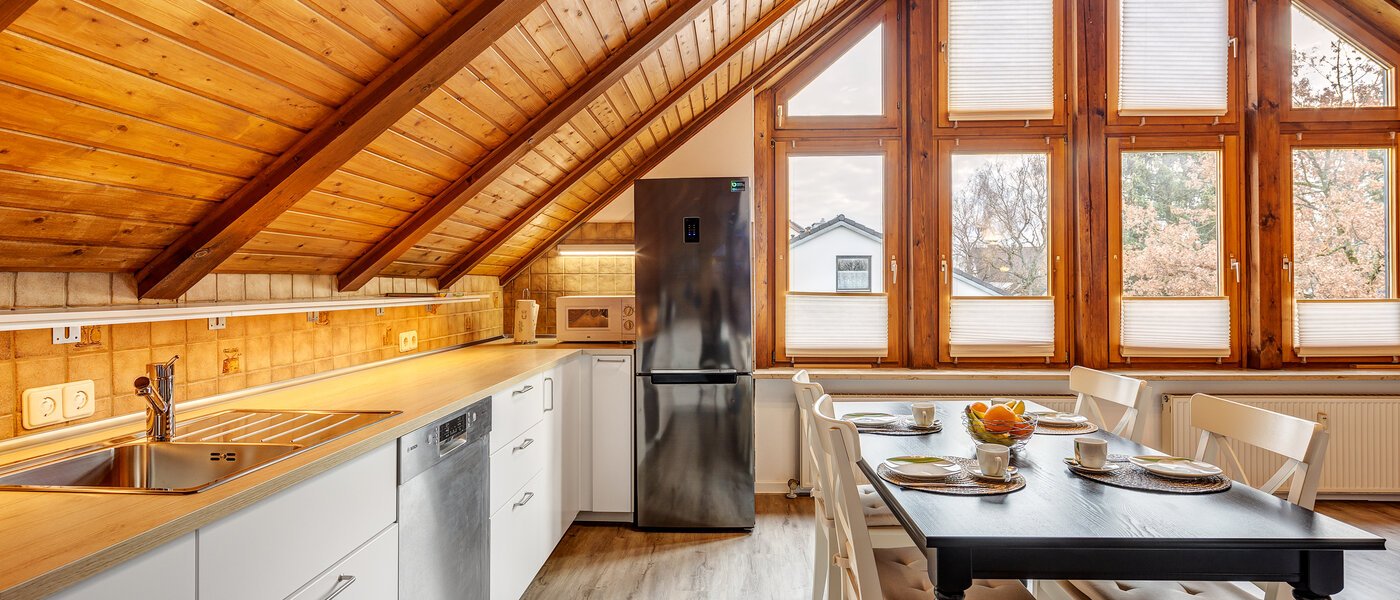 attico München Berg am Laim 01 cucina 8602