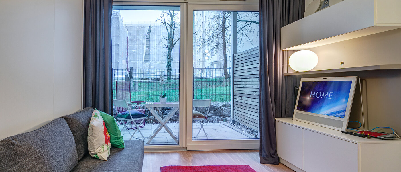 abitazione München Bogenhausen 03 soggiorno 8661