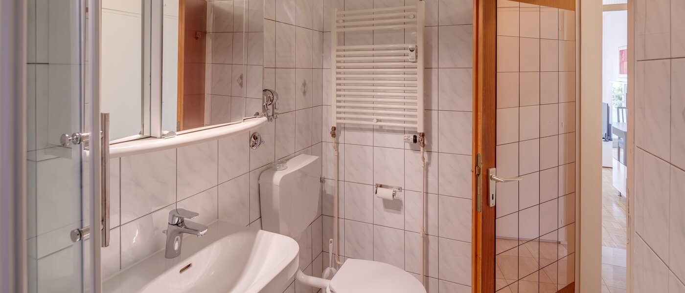 appartamento München Am Hart 02 bagno 8704