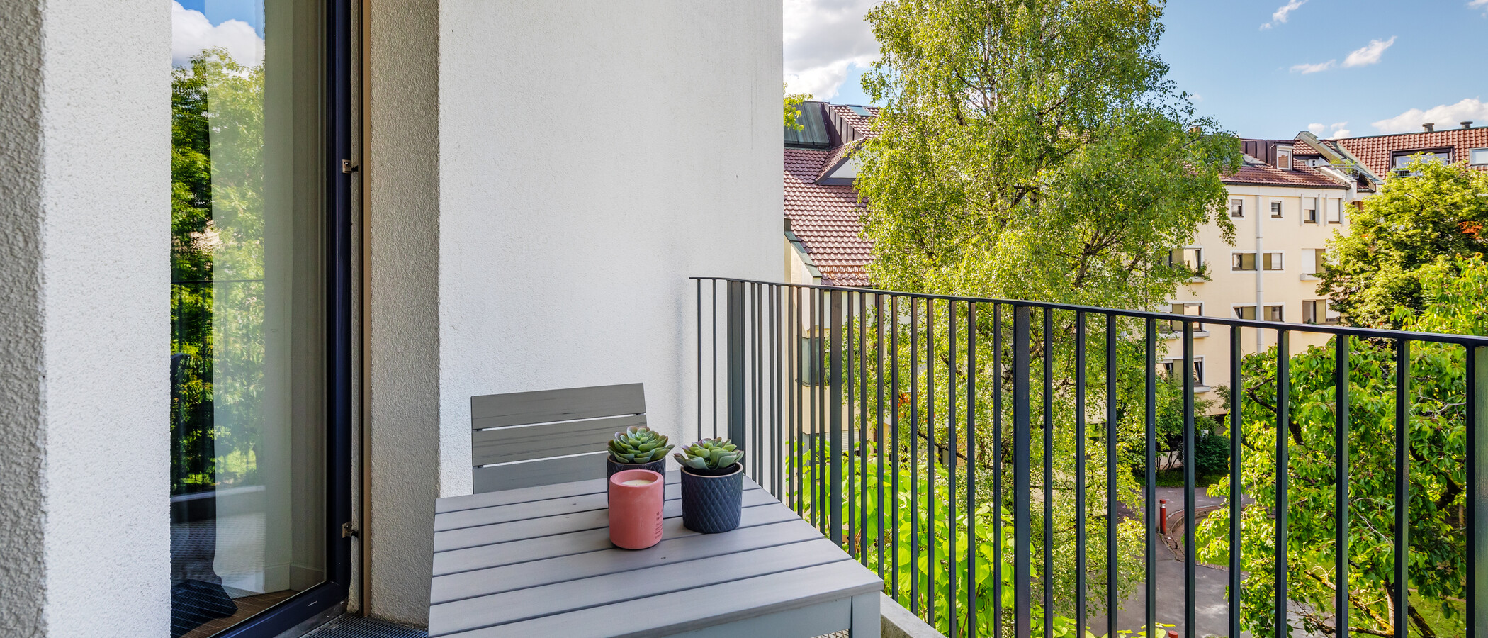 appartamento München Bogenhausen 01 balcone 8796