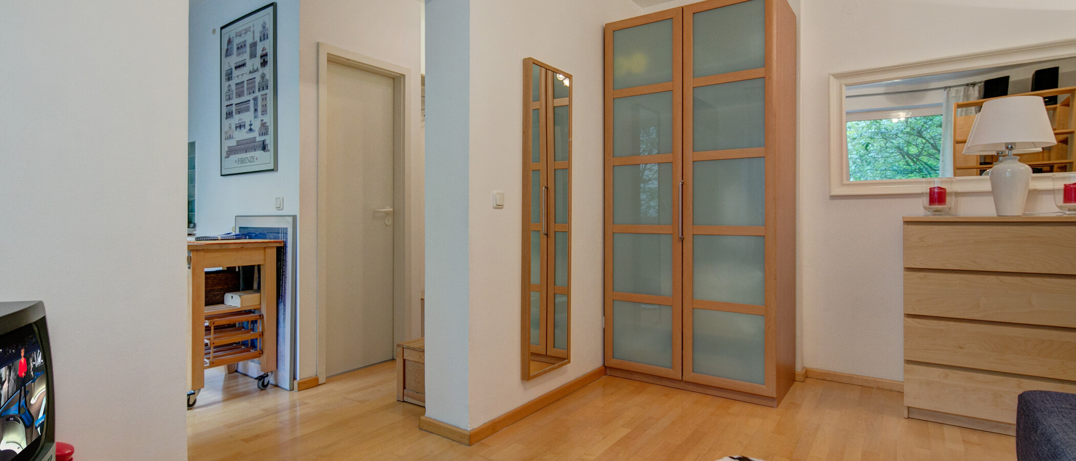 abitazione München Schwabing-Nord (zw. Leopoldstraße & Englischen Garten) 03 soggiorno 8870