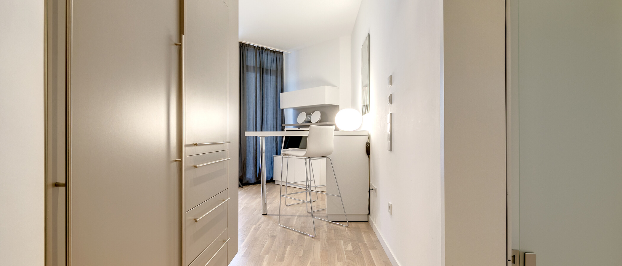 appartamento München Bogenhausen 01 ingresso/corridioio 8949