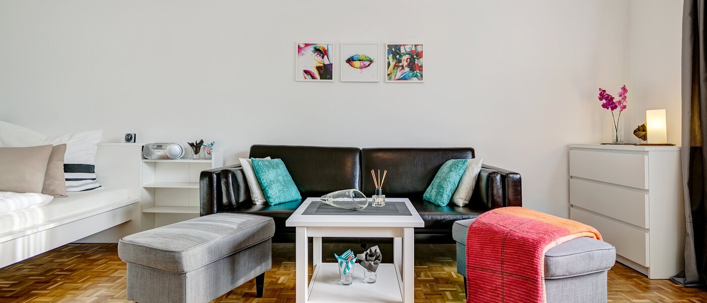 appartamento München Milbertshofen 02 soggiorno 8978