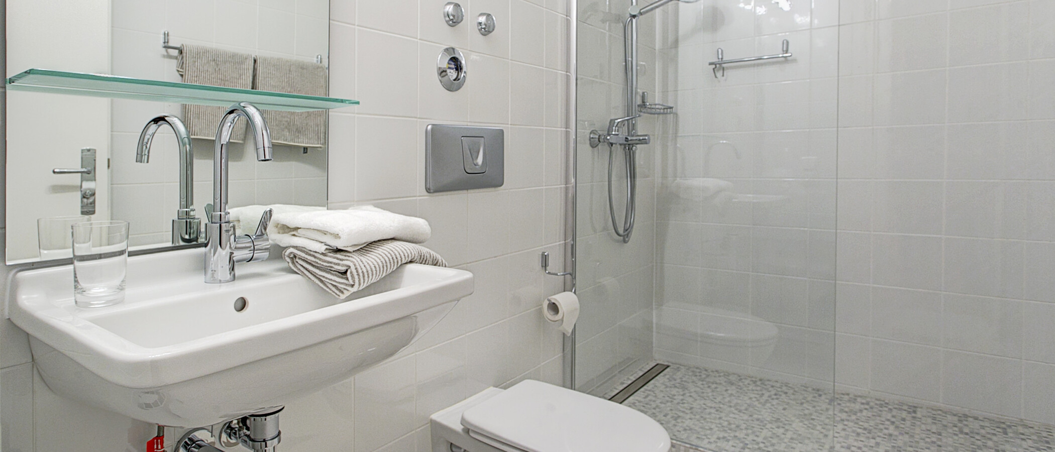 attico con terrazzo München Arabellapark 02 2° bagno 9024