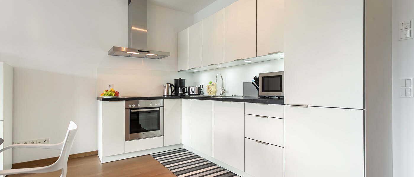appartamento München Neuhausen 01 cucina 9058