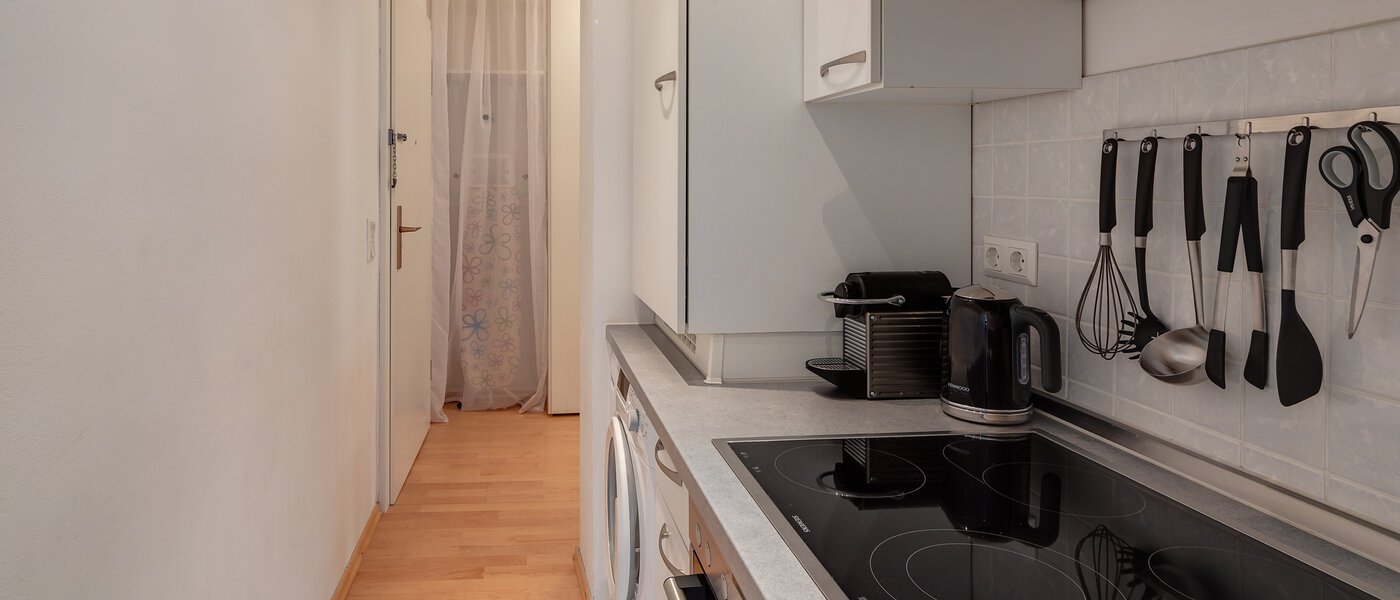 appartamento München Schwabing-Nord (zw. Leopoldstraße & Englischen Garten) 01 cucina 9063