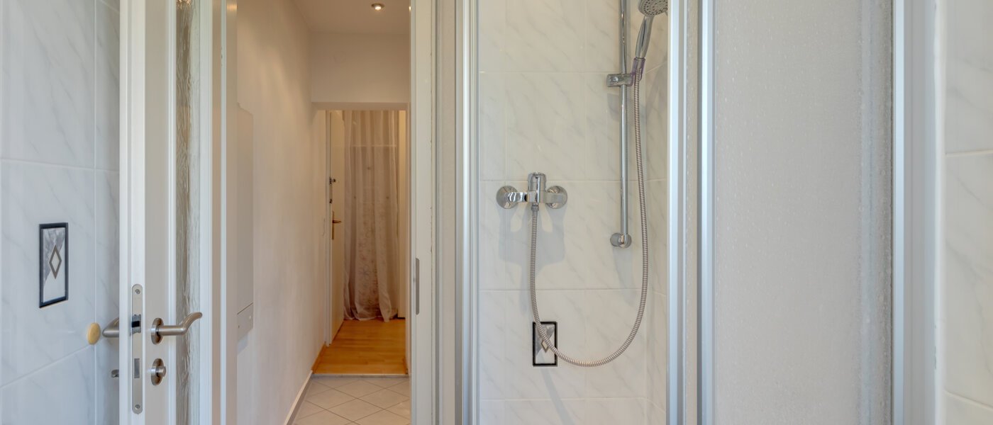 appartamento München Schwabing-Nord (zw. Leopoldstraße & Englischen Garten) 02 bagno 9063