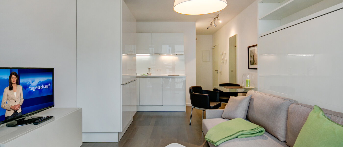 abitazione München Schwabing-Nord (zw. Leopoldstraße & Englischen Garten) 05 soggiorno 9075