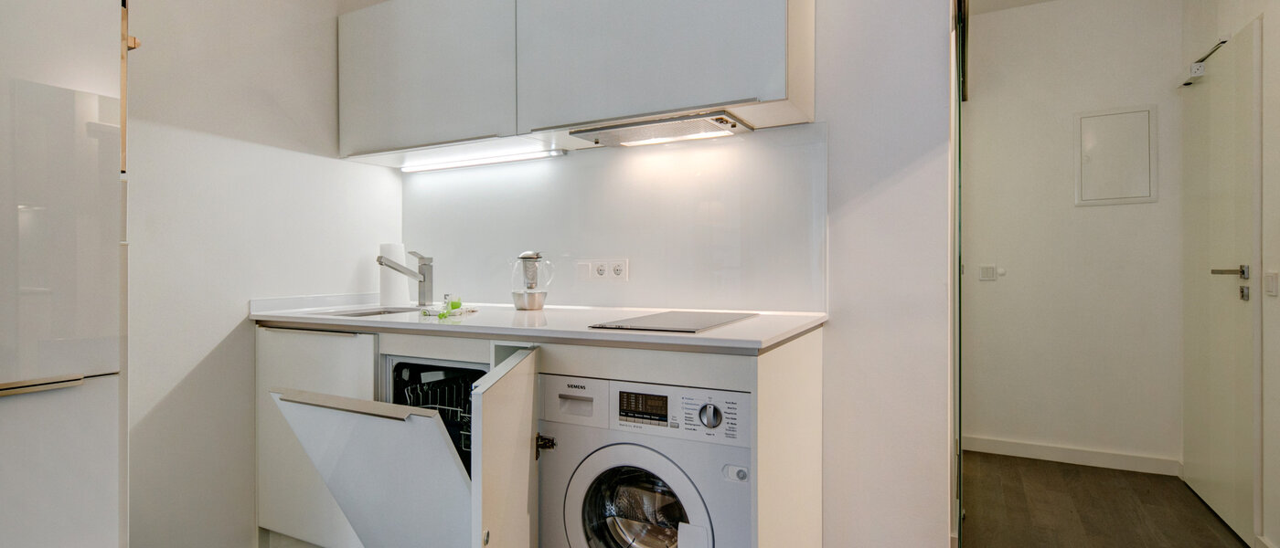 abitazione München Schwabing-Nord (zw. Leopoldstraße & Englischen Garten) 01 cucina 9075