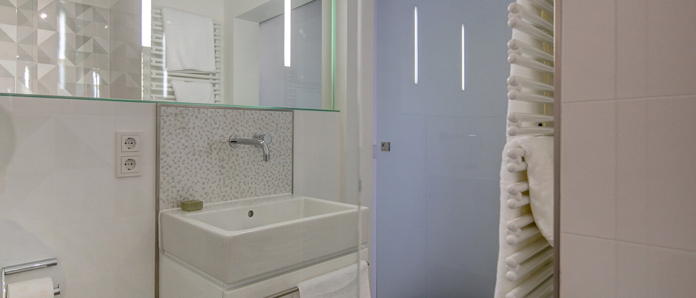 abitazione München Schwabing-Nord (zw. Leopoldstraße & Englischen Garten) 04 bagno 9075