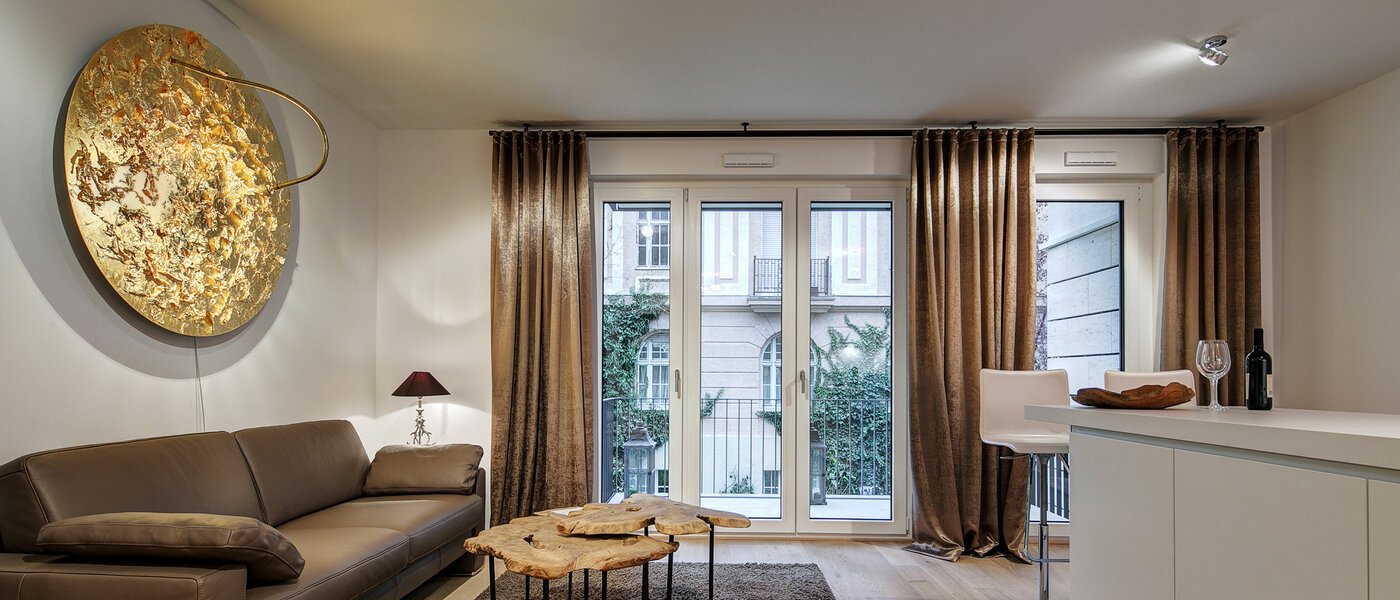 appartamento München Neuhausen 02 soggiorno 9154