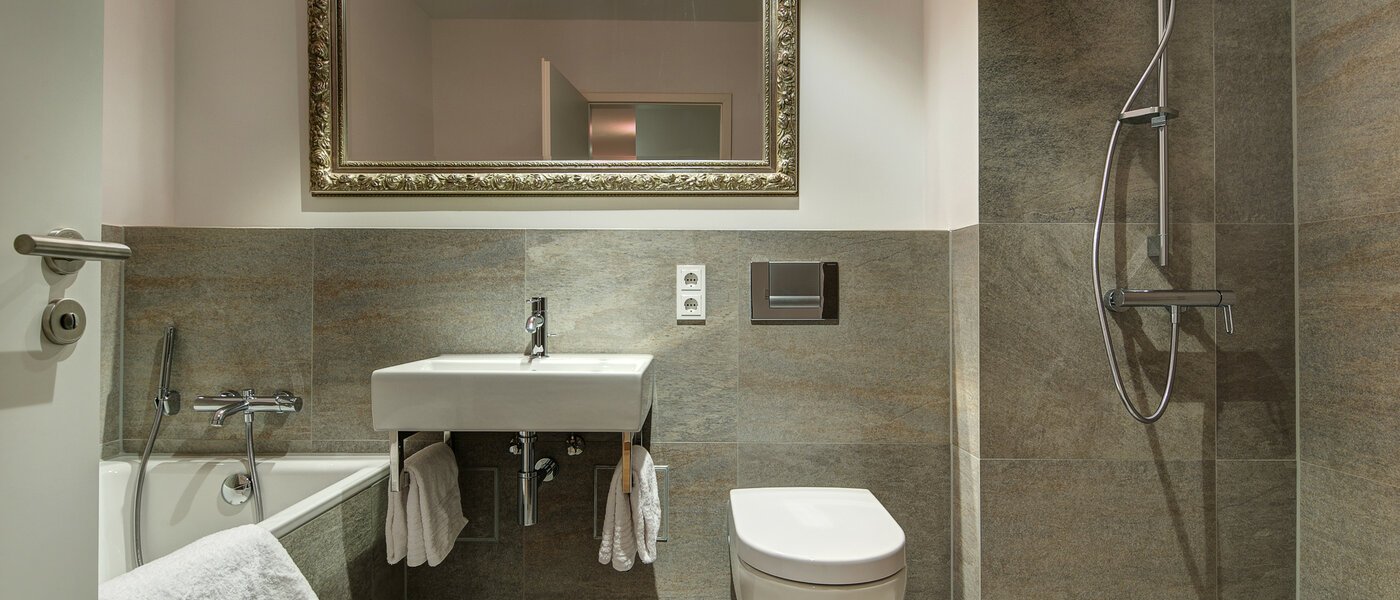 appartamento München Neuhausen 02 bagno 9154