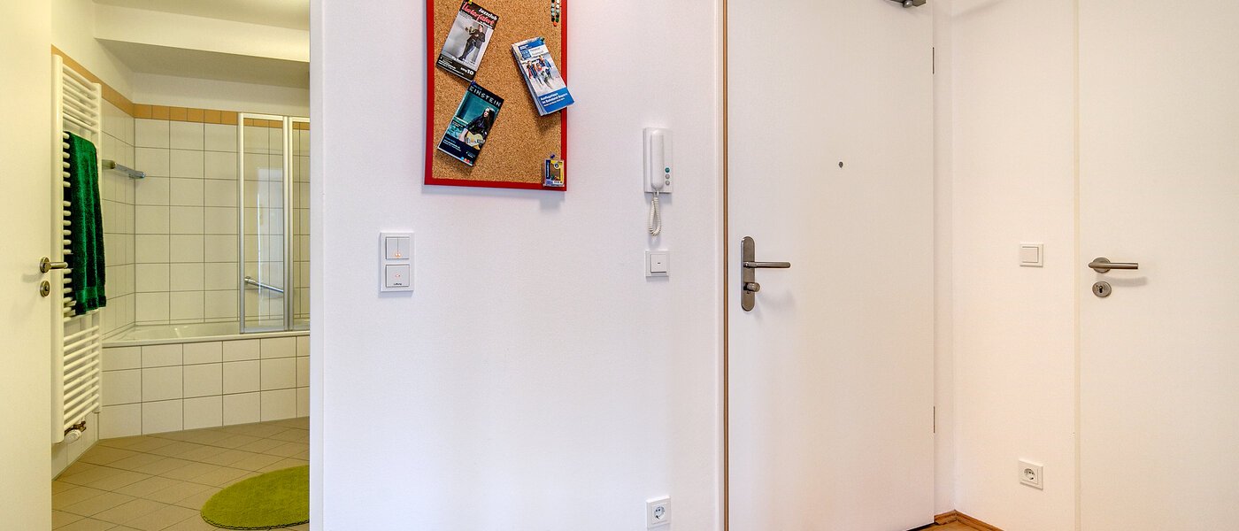 attico con terrazzo München Nymphenburg 01 ingresso/corridioio 9208