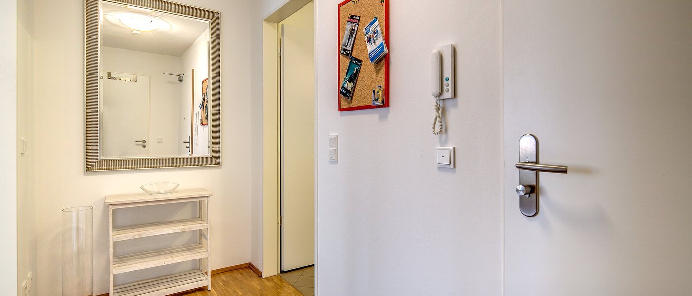 attico con terrazzo München Nymphenburg 02 ingresso/corridioio 9208