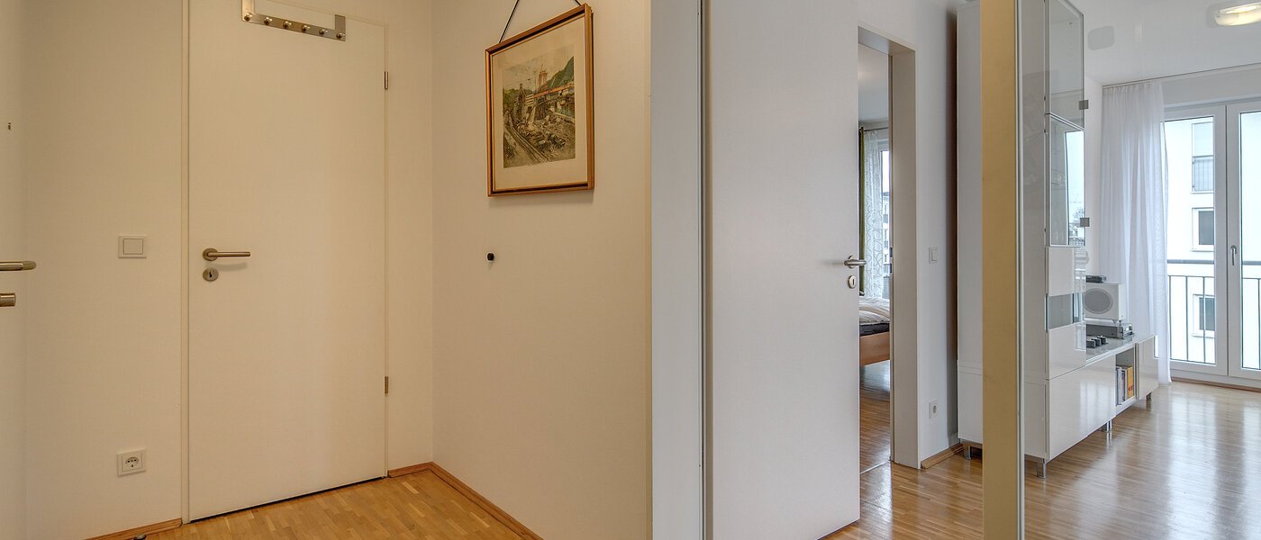 attico con terrazzo München Nymphenburg 03 ingresso/corridioio 9208