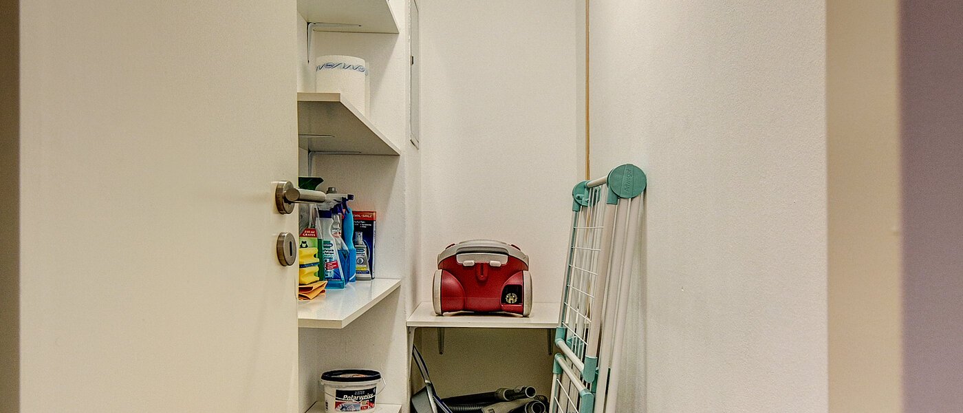 appartamento München Obersendling 01 ripostiglio 9218