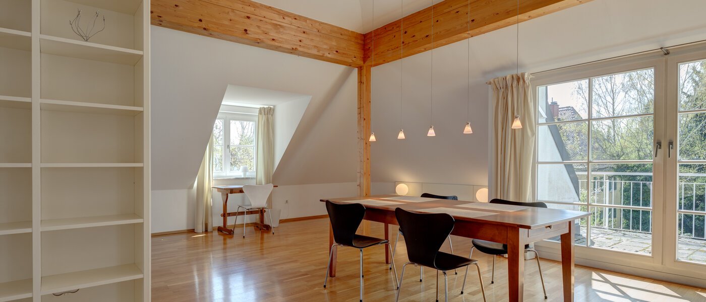 attico con terrazzo München Bogenhausen 05 soggiorno 9274