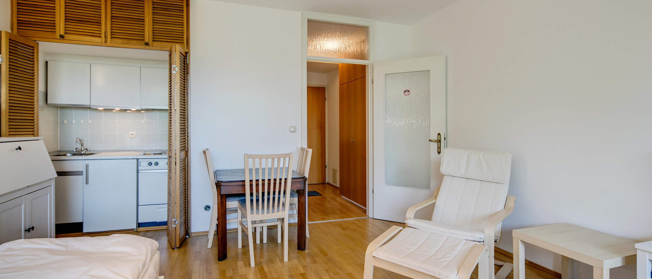 appartamento München Schwabing (rechts der Leopoldstraße) 03 soggiorno 9457