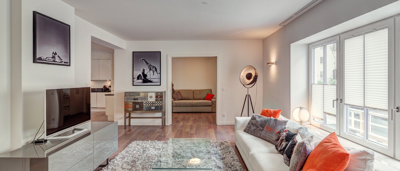 appartamento München Lehel 01 soggiorno 9478